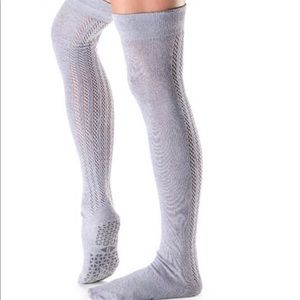 Tavi Noir Over the knee Grip socks